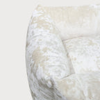 SAPPHIRE Luxury Dog Bed – Sculptural Marble Velvet, Orthopedic Support, Handmade in Europe